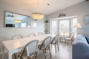 Dining - Great Catch - Double Duplex - Dogs Allowed - Wraparound Deck (North Topsail Beach)
