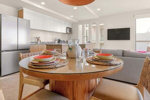 Dining - Playa del Desierto - Stylish 2BR Cabo Escape (Cabo San Lucas)