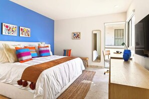 2 bedrooms, iron/ironing board, WiFi, bed sheets - Playa del Desierto - Stylish 2BR Cabo Escape (Cabo San Lucas)