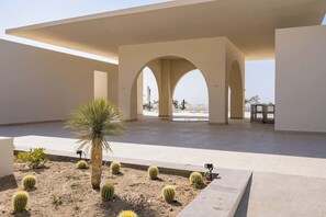 Terrace/patio - Casa Tranquila + Private Cabo Retreat + Indoor-Outdoor Living (Cabo San Lucas)