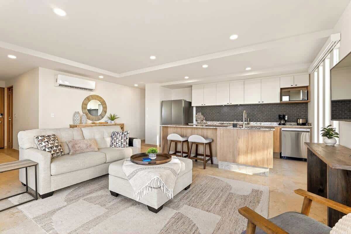 テレビ、書斎 / ワークスペース