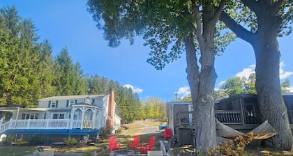 Savor a Sunset on Waneta Lake!