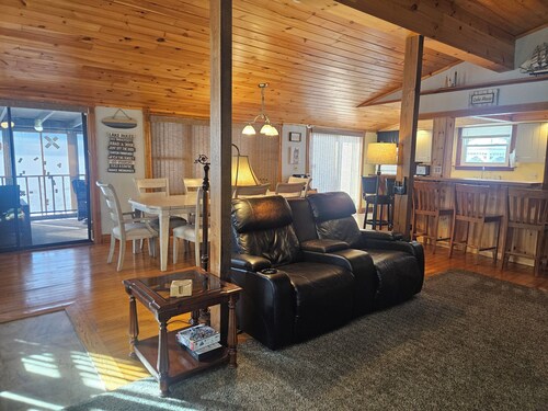 Savor a Sunset on Waneta Lake!