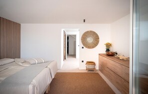 3 chambres, fer et planche à repasser, lit parapluie, Wi-Fi gratuit