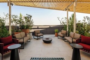 Terrace/patio - w* | Amazing 1BR in the Heart of Interlomas (Naucalpan de Juárez)