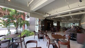 Luokittelematon kuva, 3 kautta 14, painike