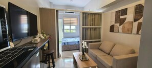 Unclassified image, 3 of 14, button - Cozy 1-bedroom condo in peaceful Lapu-Lapu with AC and gym access (Lapu-Lapu)