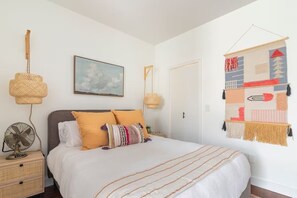 1 chambre, fer et planche à repasser, Wi-Fi, draps fournis