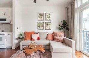 Nicht klassifiziertes Bild, 3 von 29, Schaltfläche