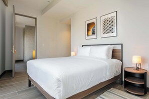 3 bedrooms, iron/ironing board, WiFi, bed sheets - w* | Deluxe 3BR w/ Balcony in Interlomas (Naucalpan de Juárez)