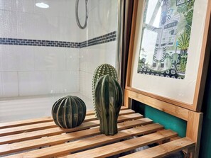 Imagen sin descripción, 3 de 42, botón