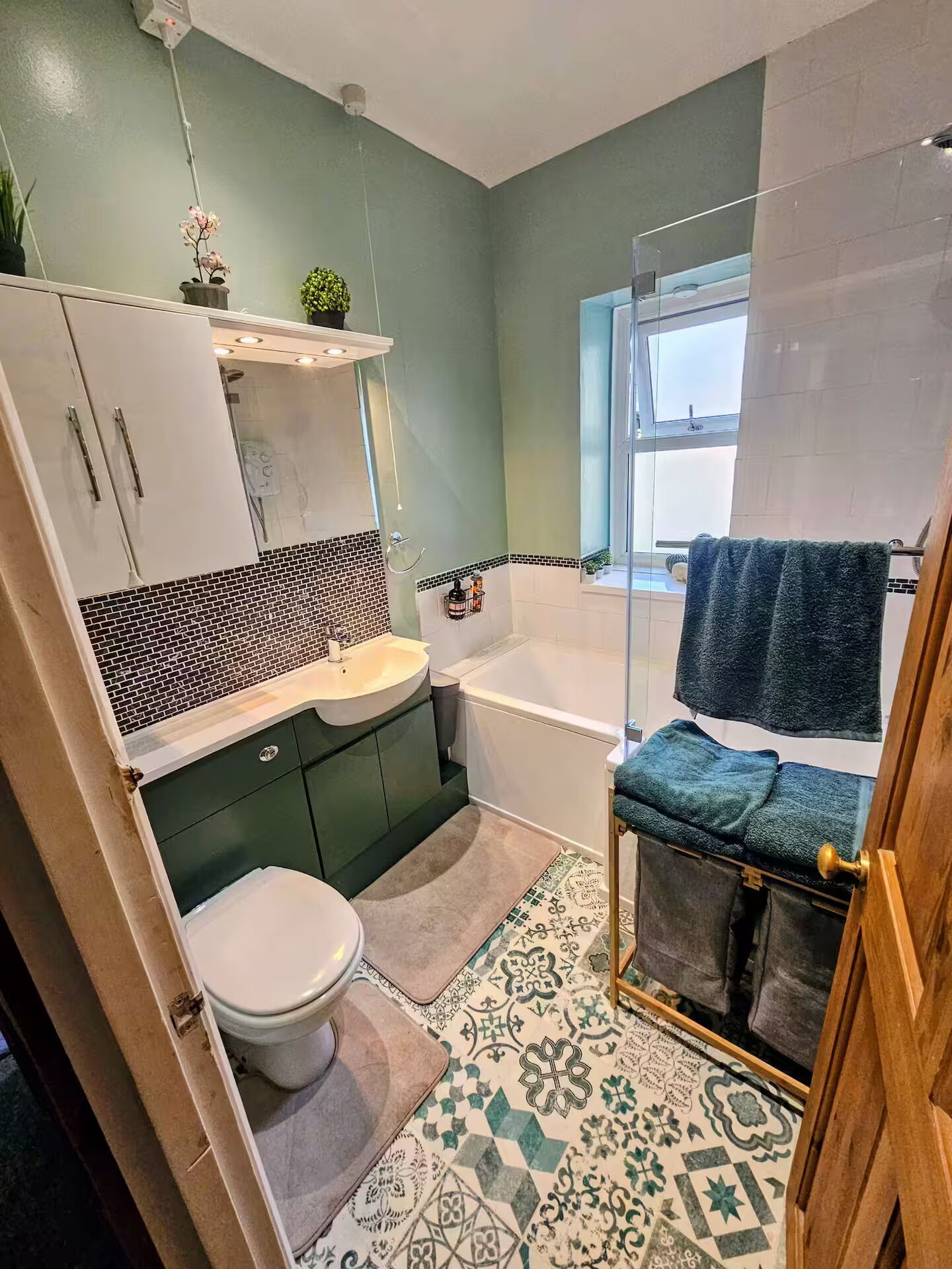 Hair dryer, towels, soap, toilet paper