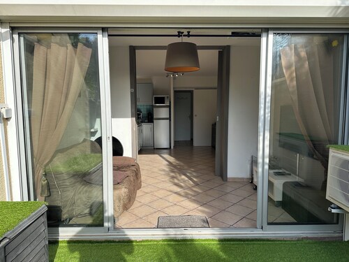 T2 en bord de mer avec grande terrasse et plancha