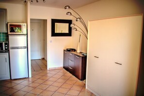 Private kitchen - Seafront T2 with large terrace and plancha (La Ciotat)