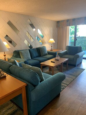 Unclassified image, 3 of 41, button