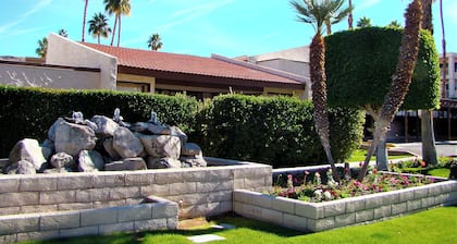 Casitas del Monte – Private Desert Escape with Mountain Views