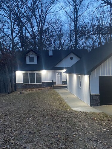 Spacious 4-bedroom 3 bath house in fabulous Hallsville