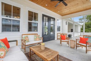 Terrace/patio - Serene Beach Oasis with Heated Pool (Biloxi)