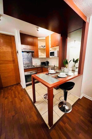 Private kitchen - Apartamento Bellas Artes, Lastarrias, Santa Lucía (Santiago)
