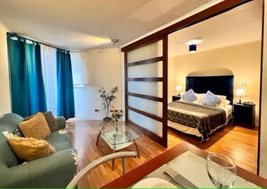 1 bedroom, WiFi, bed sheets - Apartamento Bellas Artes, Lastarrias, Santa Lucía (Santiago)