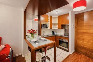 Private kitchen - 2 ambientes, 2 camas -2-3 personas- (Santiago)