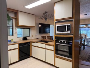 Nicht klassifiziertes Bild, 3 von 22, Schaltfläche