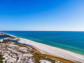 Beach - Brand NEW Rental Across from Lagoon Pool + Big Chill (Santa Rosa Beach)