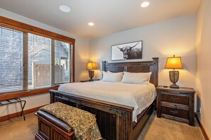 4 bedrooms, WiFi, bed sheets - Whispering Pines at Sweet Shop Lane (Cle Elum)