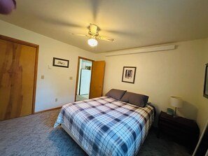 Unclassified image, 4 of 14, button -  Scenic Cabin Escape – Cozy Comforts @ Ericson Lake (Ericson)