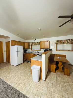 Uklassifisert bilde, 3 av 14, knapp