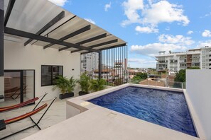 Nicht klassifiziertes Bild, 2 von 9, Schaltfläche