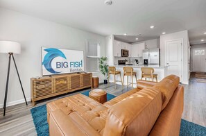 TV, offices - Large 3BR Private Condo, Surfside, Beautiful Decor (Surfside Beach)