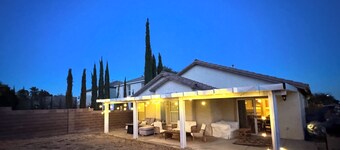 3-bedroom 2-bath house perfect for both visiting the Strip & Red Rocks