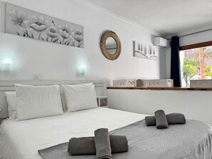 Room - Tropical Terraza a la Piscina (Playa del Inglés)