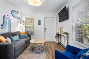 Unclassified image, 2 of 20, button - Downtown Cottage with Golf Cart (Ocean Springs)