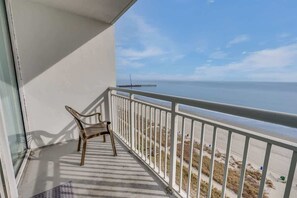 Property grounds - 1BR High Floor, Great Views, Camelot Resort, Pools (Myrtle Beach)