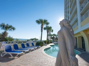 Pool - High Floor, Direct Oceanfront Views,Camelot Resort (Myrtle Beach)