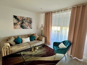 Nicht klassifiziertes Bild, 3 von 13, Schaltfläche