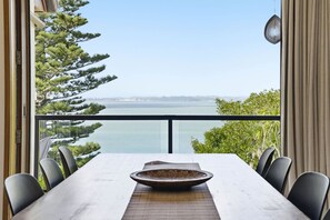 Dining - Spacious Coastal Estate with Sauna and Sea Views﻿ (Auckland Central)