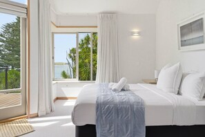 4 Schlafzimmer, Schreibtisch, Bügeleisen/Bügelbrett, WLAN
