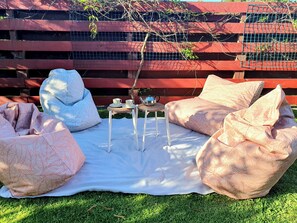 Property grounds - Serene Family Holiday Home - Otumoetai, Tauranga (Tauranga)
