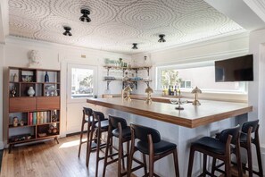 Bar (on property) - Oceanfront 5 Bedroom Designer-Renovated w/ Parking (Hermosa Beach)