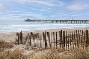 Beach nearby - New Home | Hot Tub | Fire Pit (North Topsail Beach)