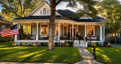 Doc Holliday Western Bungalow Walk to Downtown