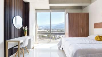 Business Studio, City View