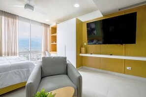 Studio, City View | Laptop workspace, blackout drapes, iron/ironing board, free WiFi