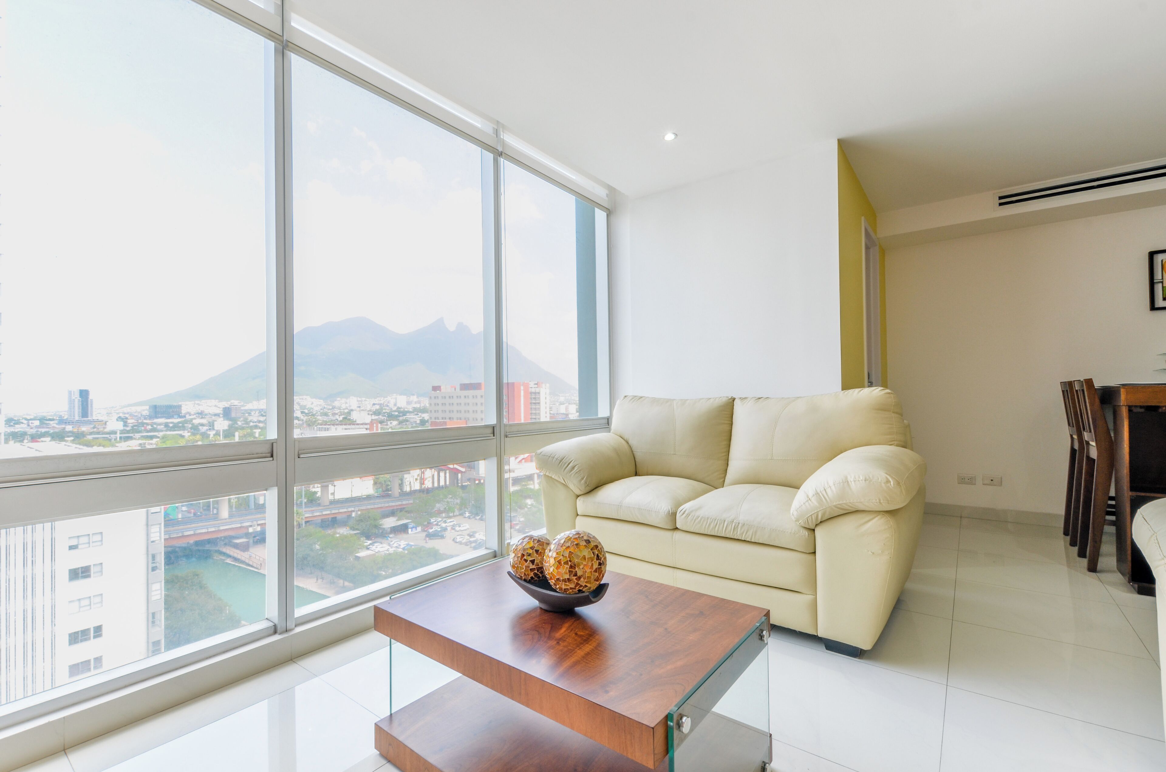 Family Suite, City View | Living area