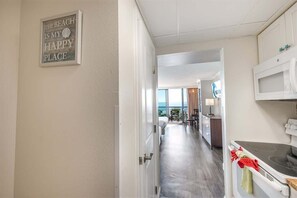 1 bedroom, iron/ironing board, WiFi, bed sheets - Caravelle withPools- Newly Added - Direct Oceanfront (Myrtle Beach)