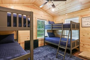 Unclassified image, 2 of 17, button - Private 12 Acre Retreat with fire pit + Sleeps 8 (Palestine)