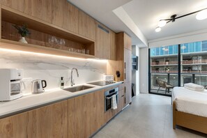 Private kitchen - Crosby Miami WTC Studio Cityline #1406 (Miami)